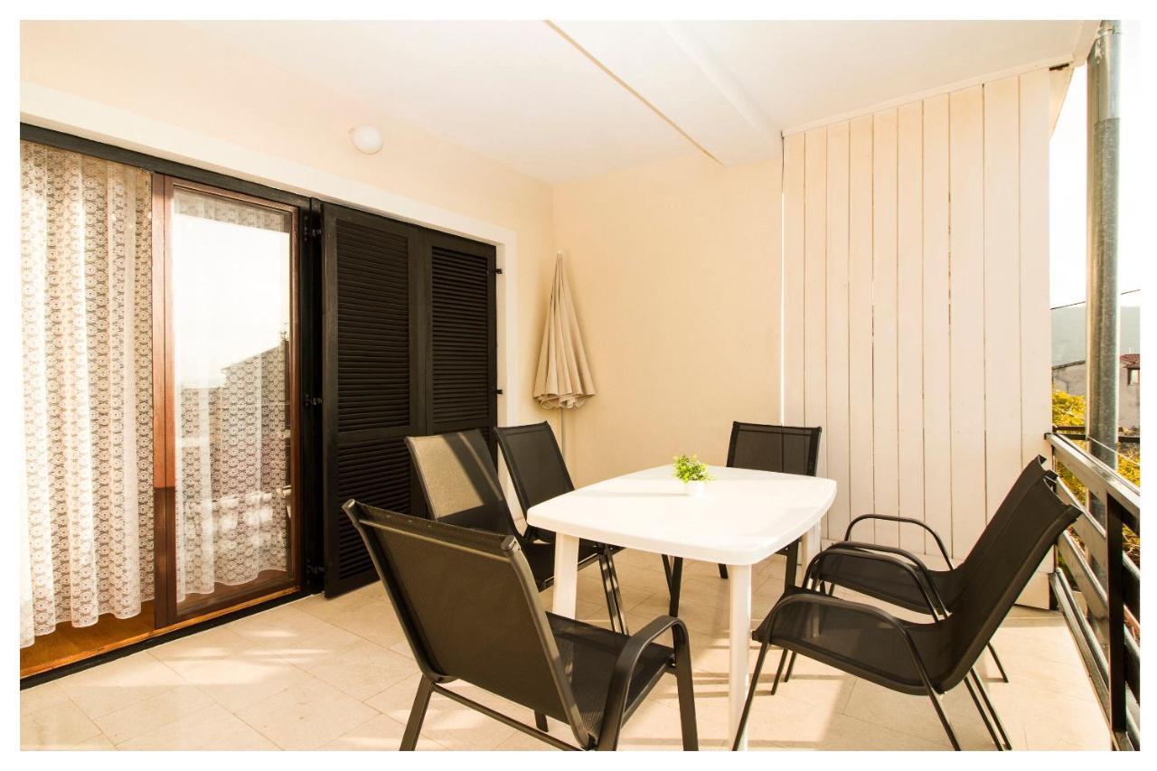 Apartment Zdravko Primosten Exterior photo