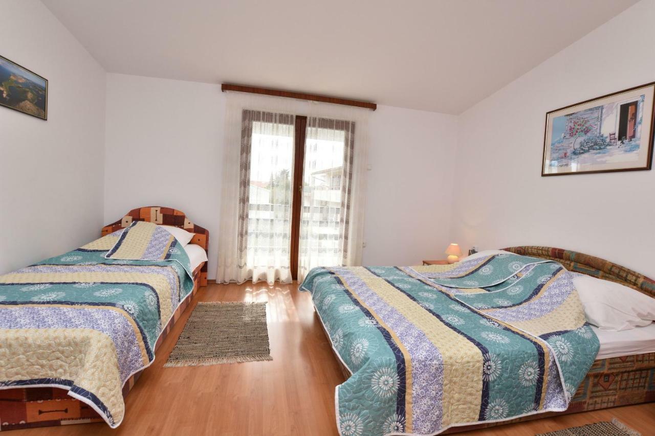 Apartment Zdravko Primosten Exterior photo
